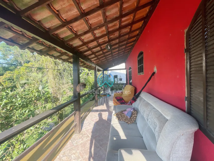 Foto 1 de Casa com 3 Quartos à venda, 200m² em Cantagalo, Guapimirim