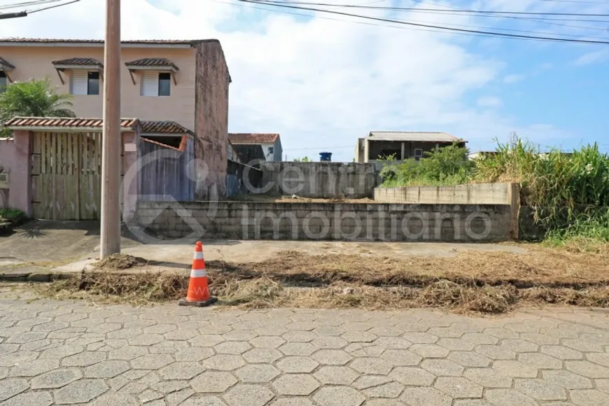 Foto 1 de Lote/Terreno à venda, 240m² em Jardim Marcia, Peruíbe