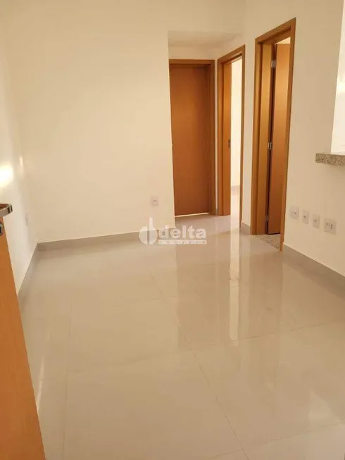 Foto 1 de Apartamento com 2 Quartos à venda, 51m² em Santa Mônica, Uberlândia