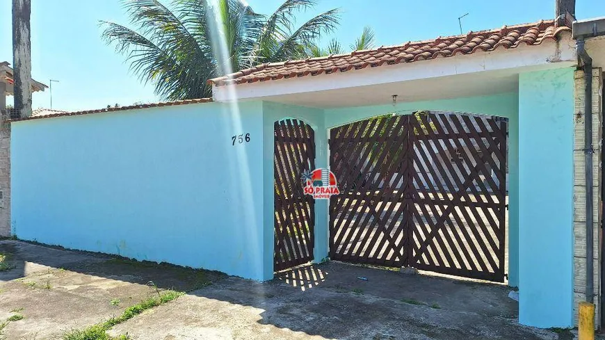 Foto 1 de Sobrado com 3 Quartos à venda, 60m² em Vila Loty, Itanhaém
