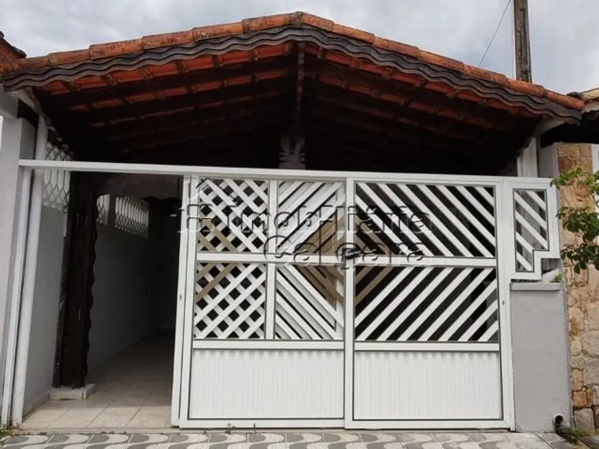 Foto 1 de Casa com 2 Quartos à venda, 125m² em Jardim Imperador, Praia Grande