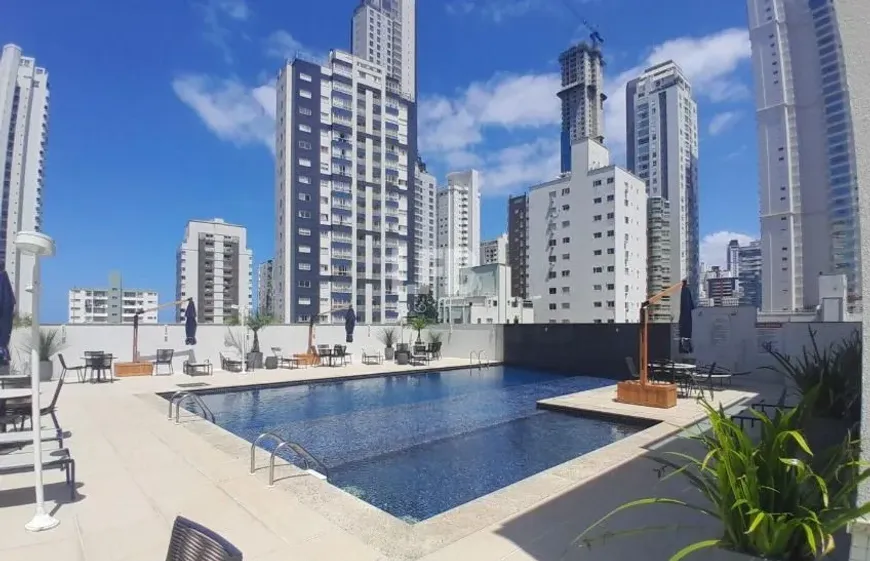 Foto 1 de Apartamento com 4 Quartos à venda, 135m² em Pioneiros, Balneário Camboriú