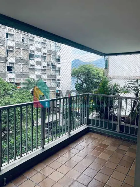 Foto 1 de Apartamento com 4 Quartos à venda, 140m² em Lagoa, Rio de Janeiro