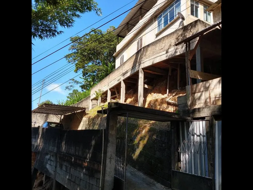 Foto 1 de Casa com 3 Quartos à venda, 250m² em Samambaia, Petrópolis