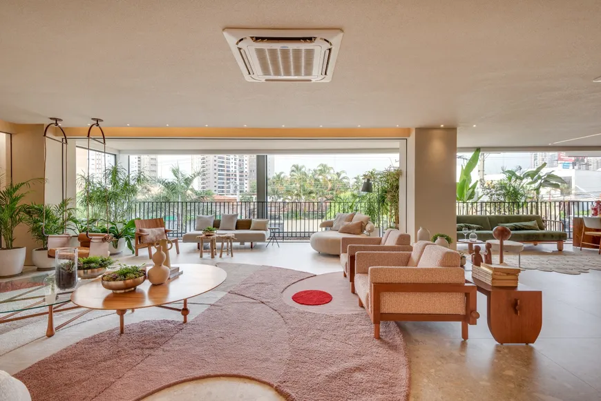 Foto 1 de Apartamento com 4 Quartos à venda, 255m² em Setor Bueno, Goiânia