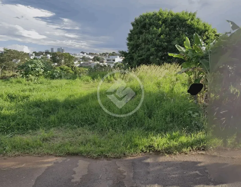 Foto 1 de Lote/Terreno à venda, 300m² em Vigilato Pereira, Uberlândia