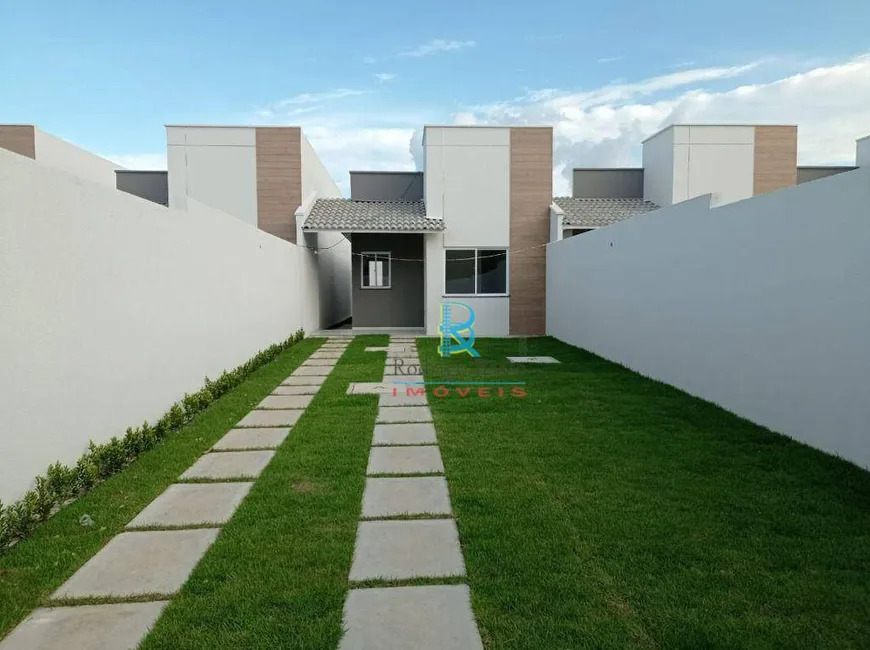 Foto 1 de Casa com 2 Quartos à venda, 70m² em Mangabeira, Eusébio