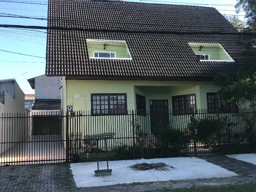 Foto 1 de Sobrado com 4 Quartos à venda, 497m² em Fanny, Curitiba