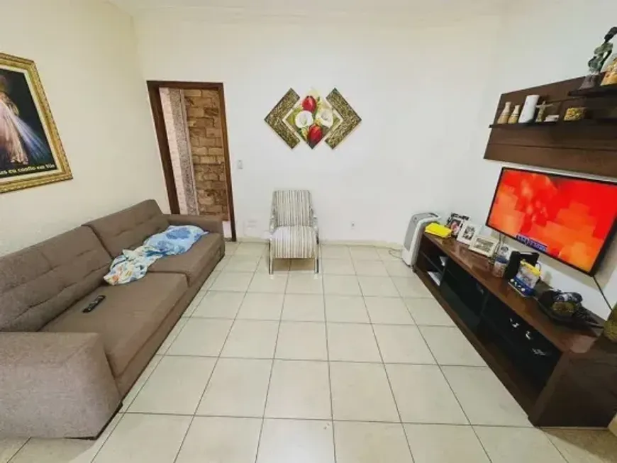 Foto 1 de Casa com 3 Quartos à venda, 120m² em Vila Áurea, Poá