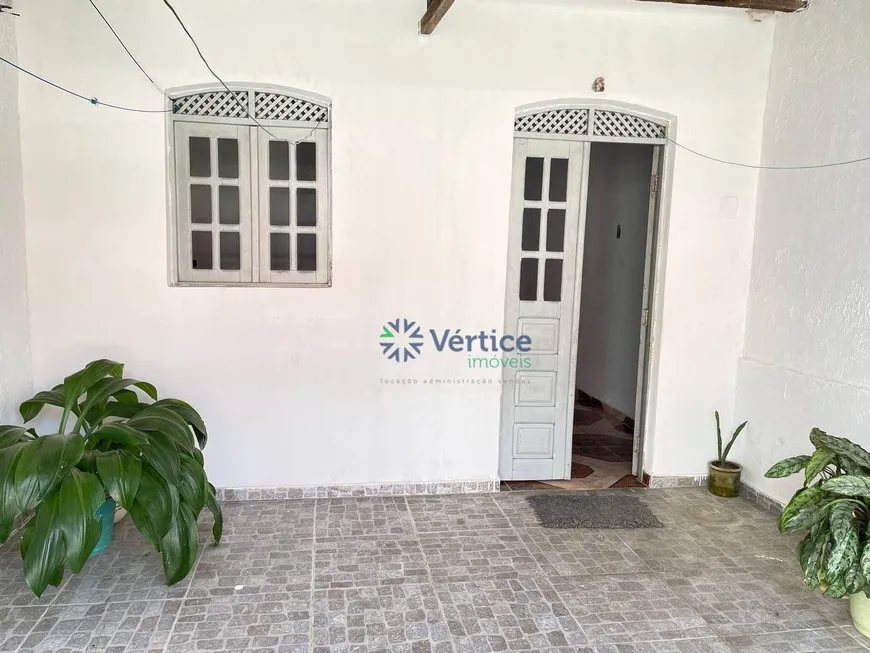 Foto 1 de Casa com 2 Quartos à venda, 76m² em Aloisio Souto Pinto, Garanhuns