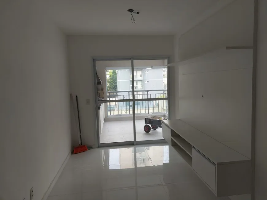 Foto 1 de Apartamento com 2 Quartos para venda ou aluguel, 66m² em Vila Santa Catarina, São Paulo