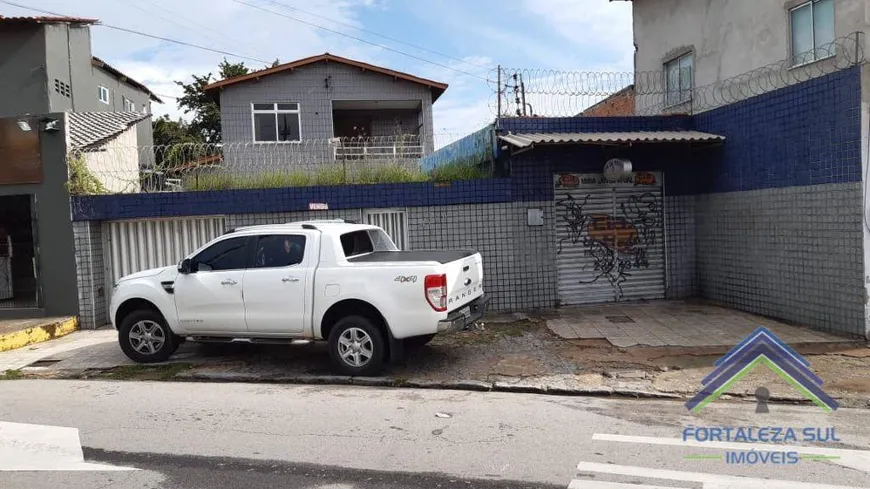 Foto 1 de Casa com 7 Quartos à venda, 320m² em Antônio Bezerra, Fortaleza