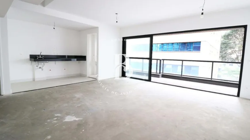 Foto 1 de Apartamento com 2 Quartos à venda, 112m² em Itaim Bibi, São Paulo