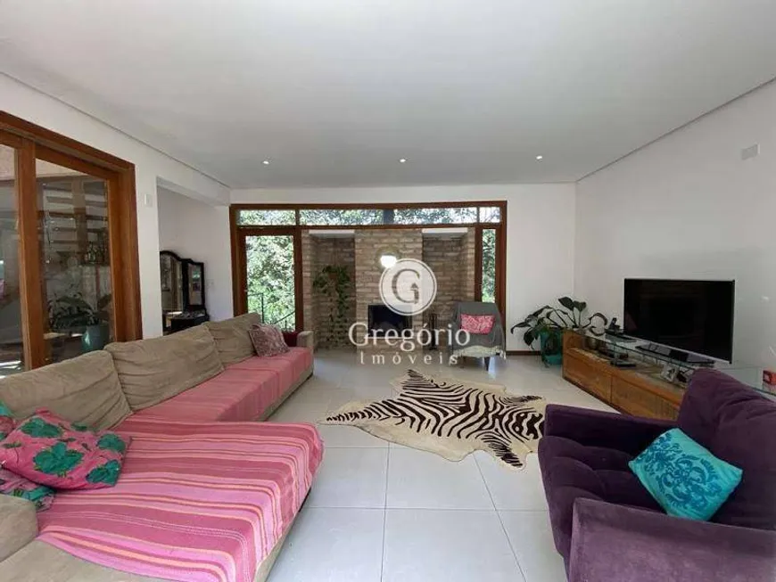 Foto 1 de Casa de Condomínio com 3 Quartos à venda, 310m² em Chácara das Candeias, Carapicuíba