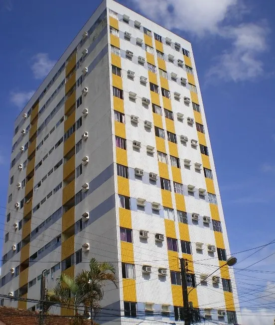 Foto 1 de Apartamento com 3 Quartos à venda, 75m² em Madalena, Recife