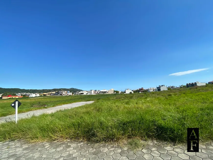 Foto 1 de Lote/Terreno à venda, 392m² em Ferraz, Garopaba