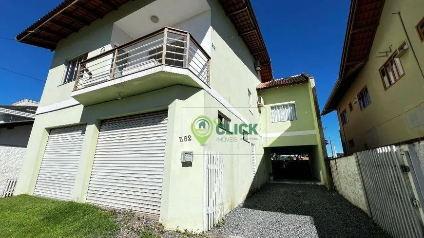 Foto 1 de Casa com 6 Quartos à venda, 390m² em Vila Nova, Joinville