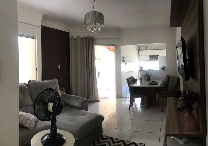 Foto 1 de Casa com 2 Quartos à venda, 125m² em Conceição, Feira de Santana