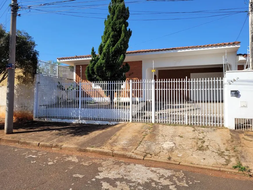 Foto 1 de Casa com 4 Quartos à venda, 440m² em Jardim Santa Genebra, Campinas