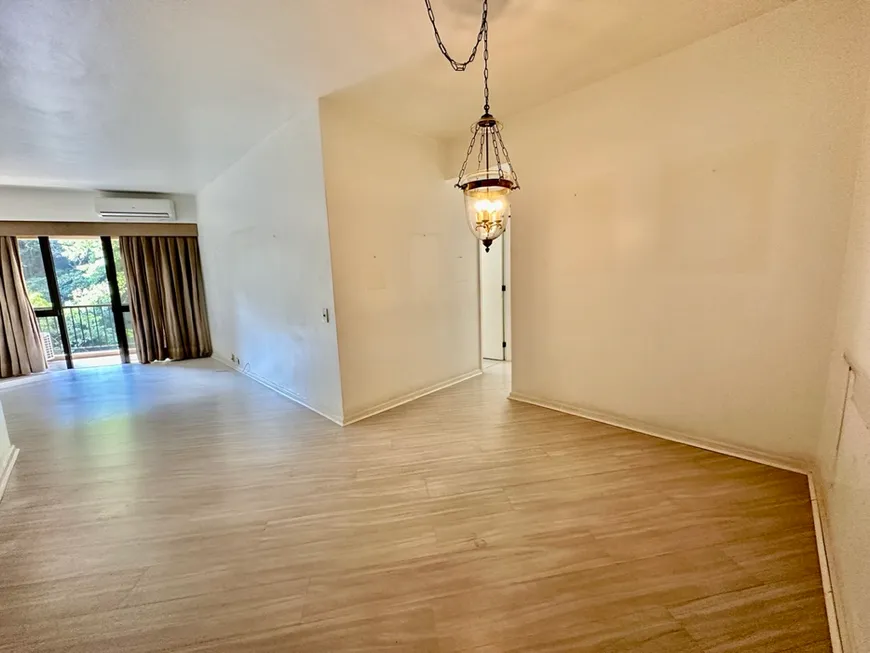 Foto 1 de Apartamento com 2 Quartos à venda, 100m² em Copacabana, Rio de Janeiro