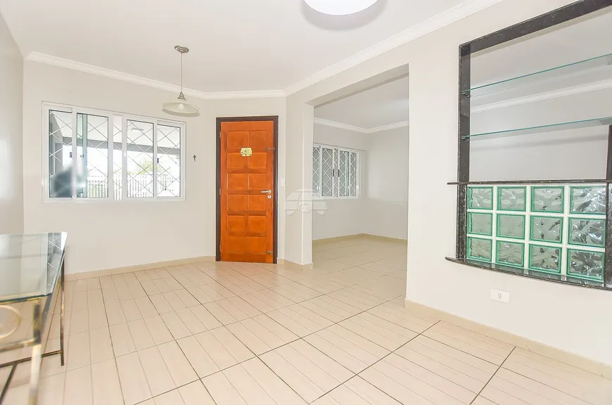 Foto 1 de Sobrado com 3 Quartos à venda, 97m² em Xaxim, Curitiba