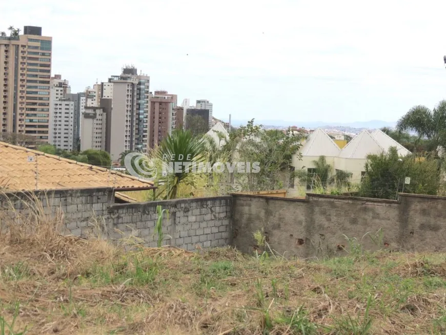 Foto 1 de Lote/Terreno à venda, 900m² em Belvedere, Belo Horizonte