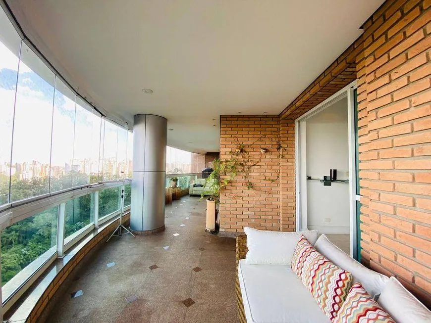 Foto 1 de Apartamento com 4 Quartos para venda ou aluguel, 370m² em Jardim Fonte do Morumbi , São Paulo