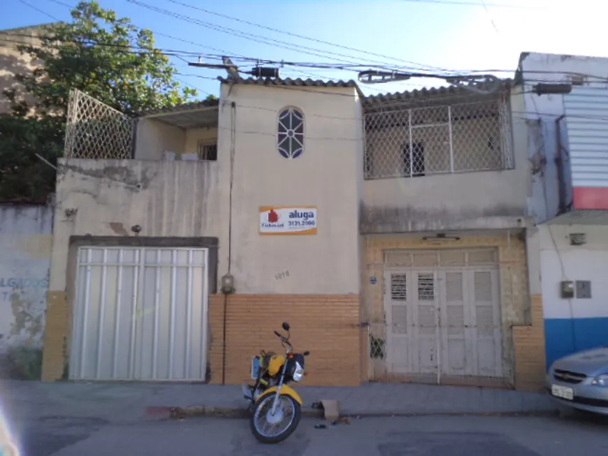 Foto 1 de Casa com 2 Quartos para alugar, 340m² em Montese, Fortaleza