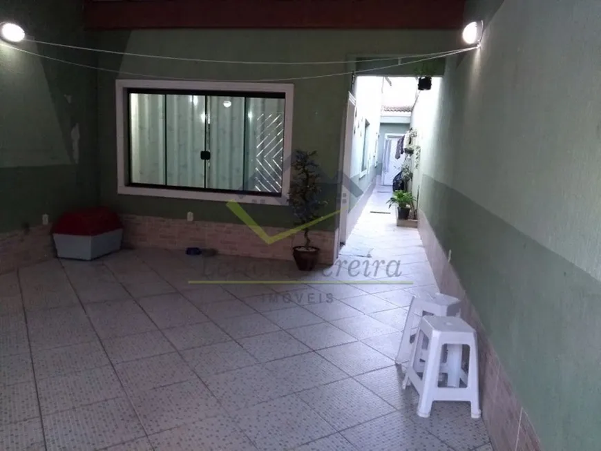 Foto 1 de Sobrado com 4 Quartos à venda, 188m² em Parque Maria Helena, Suzano