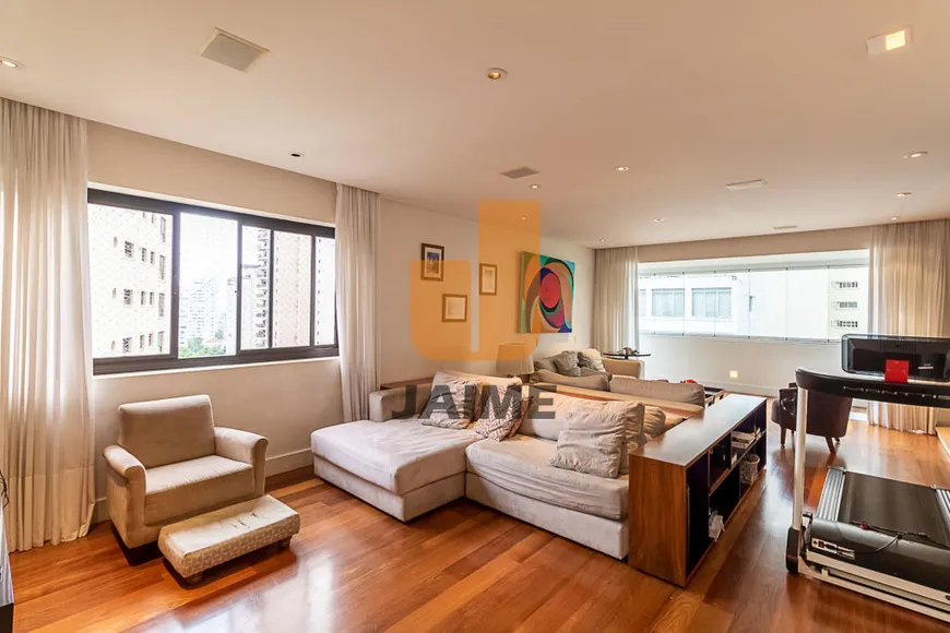 Foto 1 de Apartamento com 3 Quartos para venda ou aluguel, 210m² em Higienópolis, São Paulo