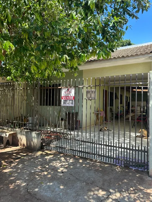 Foto 1 de Casa com 3 Quartos à venda, 100m² em Centro, Paiçandu