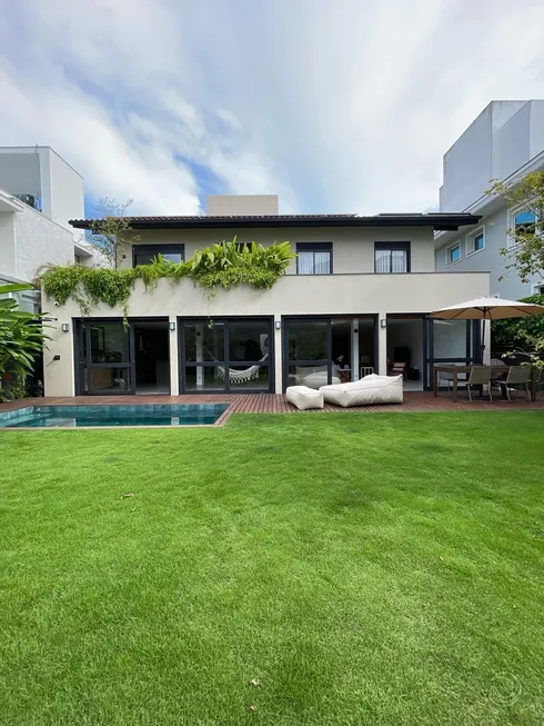 Foto 1 de Casa com 4 Quartos à venda, 238m² em Jurerê Internacional, Florianópolis