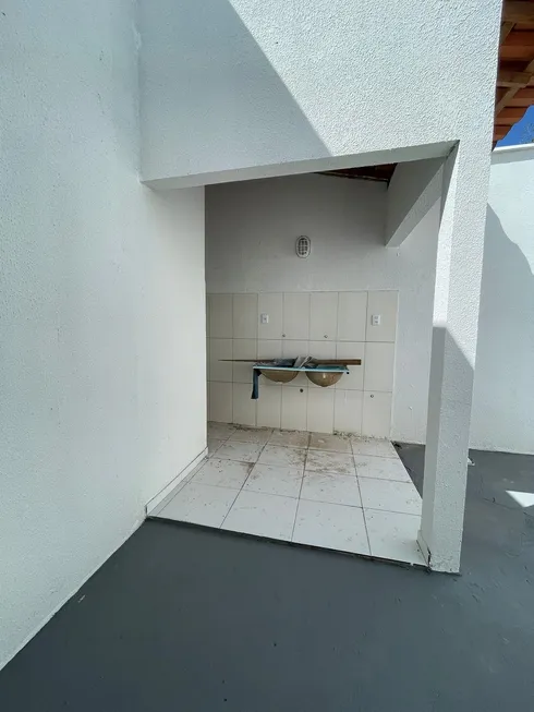 Foto 1 de Casa de Condomínio com 2 Quartos à venda, 100m² em Cohatrac, São Luís