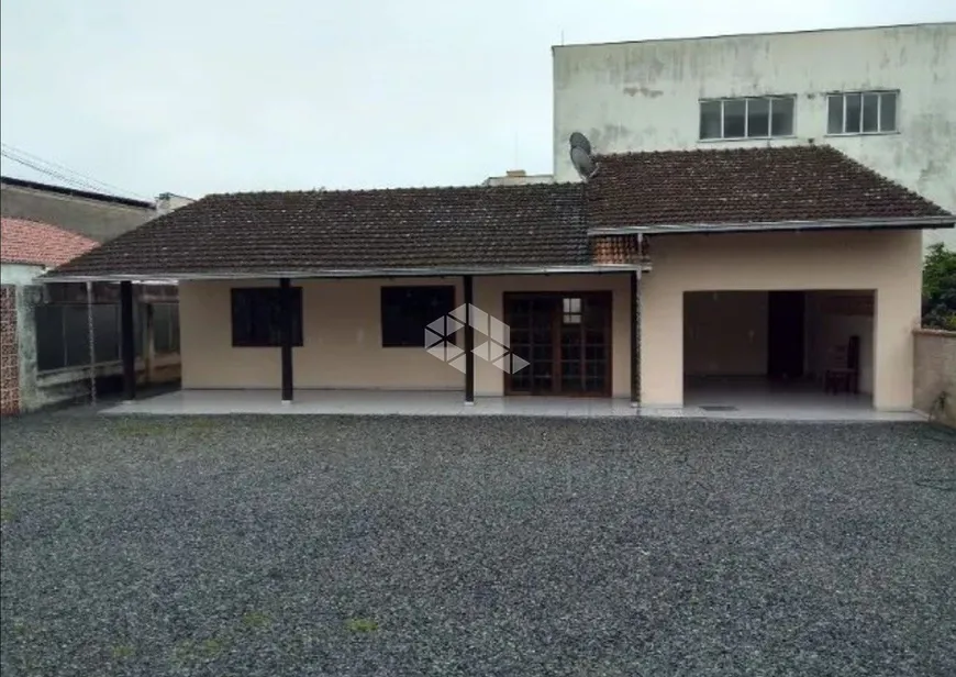 Foto 1 de Casa com 3 Quartos à venda, 100m² em Centro, Jaraguá do Sul