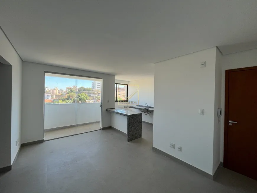 Foto 1 de Apartamento com 2 Quartos à venda, 35m² em Sagrada Família, Belo Horizonte
