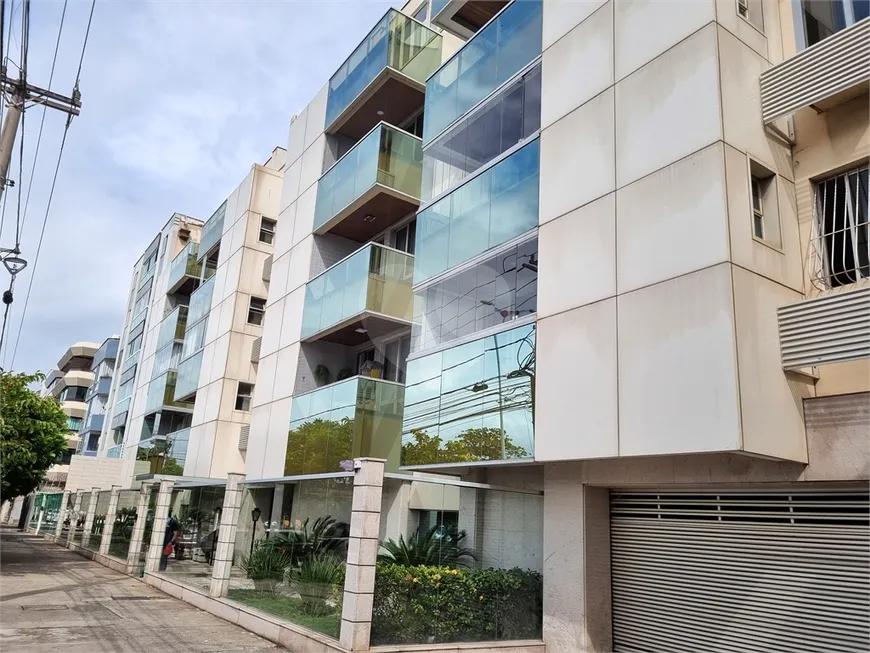 Foto 1 de Apartamento com 3 Quartos à venda, 98m² em Jardim da Penha, Vitória