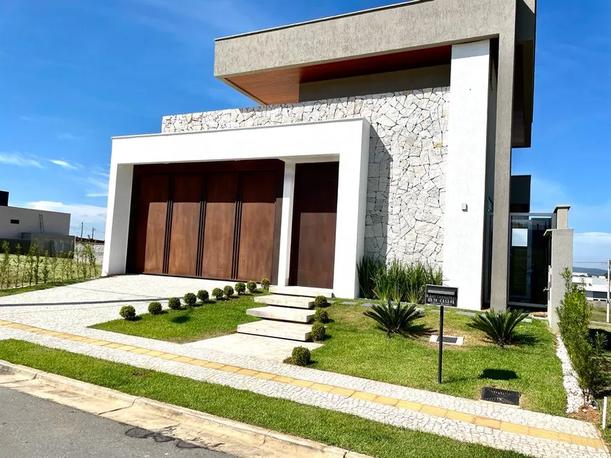 Foto 1 de Casa de Condomínio com 3 Quartos à venda, 162m² em Jardins Bolonha, Senador Canedo