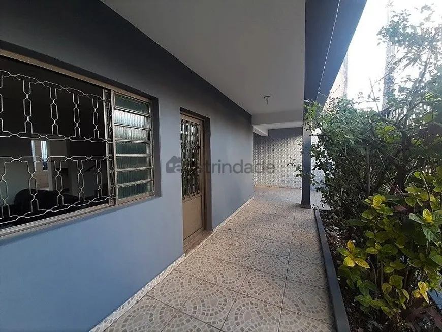 Foto 1 de Casa com 3 Quartos para alugar, 250m² em Ipiranga, Belo Horizonte