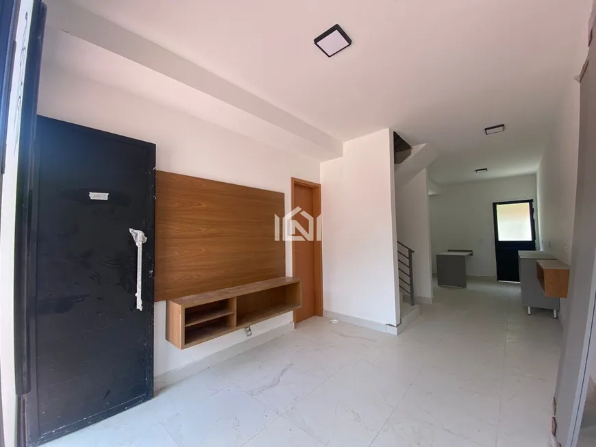 Foto 1 de Casa de Condomínio com 2 Quartos para alugar, 85m² em Granja Viana, Cotia