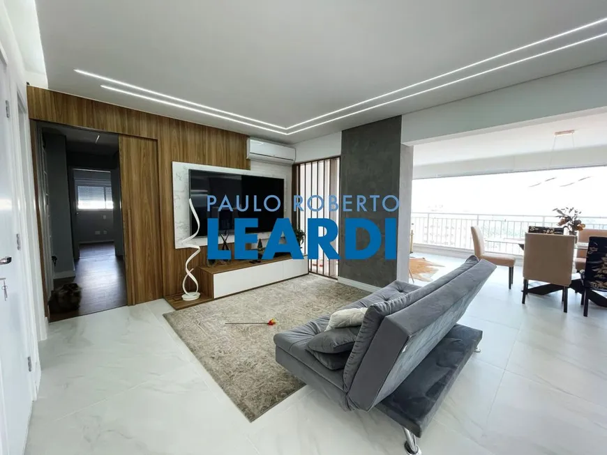 Foto 1 de Apartamento com 3 Quartos à venda, 136m² em Vila Anastácio, São Paulo