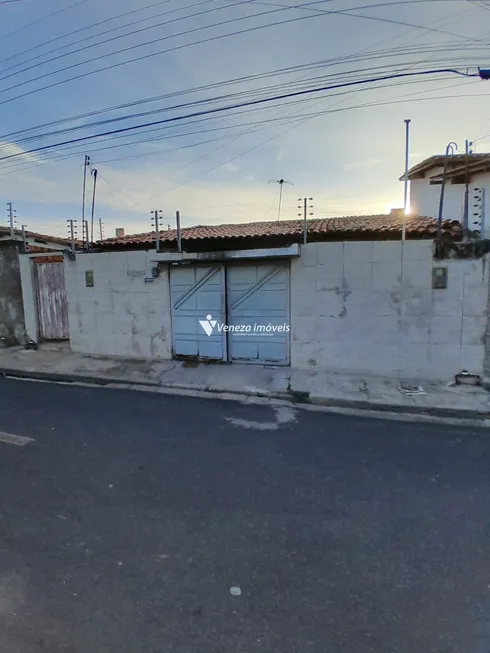 Foto 1 de Casa com 4 Quartos à venda, 192m² em Moçambinho, Teresina