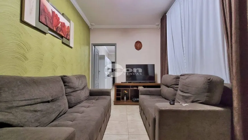 Foto 1 de Casa com 2 Quartos à venda, 150m² em Vila Pires, Santo André