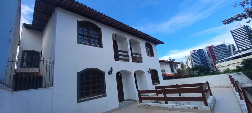 Foto 1 de Casa com 6 Quartos à venda, 630m² em Itaigara, Salvador