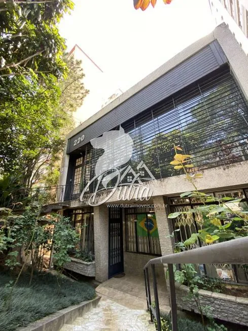 Foto 1 de Casa com 7 Quartos à venda, 210m² em Perdizes, São Paulo
