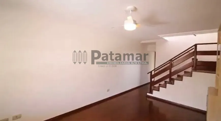 Foto 1 de Sobrado com 4 Quartos à venda, 200m² em Vila Sônia, São Paulo