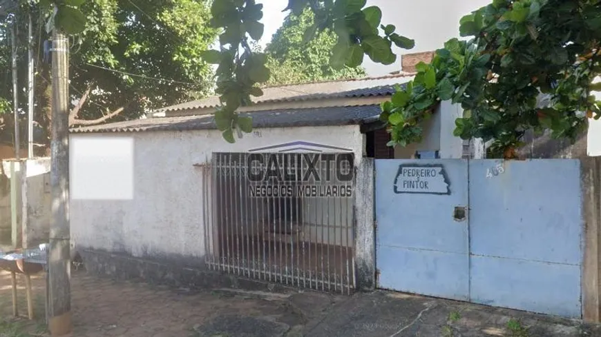 Foto 1 de Casa com 2 Quartos à venda, 250m² em Dona Zulmira, Uberlândia