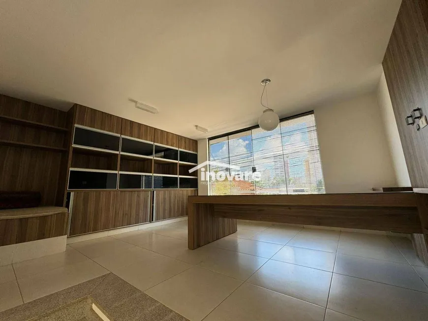 Foto 1 de Casa com 3 Quartos para venda ou aluguel, 280m² em Fundinho, Uberlândia