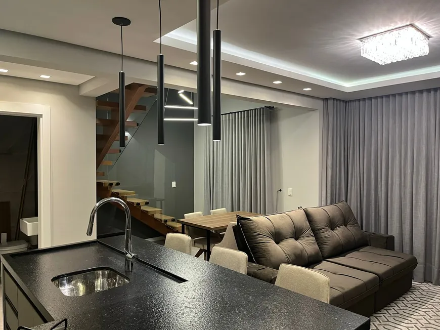 Foto 1 de Apartamento com 1 Quarto à venda, 41m² em Centro, Canela