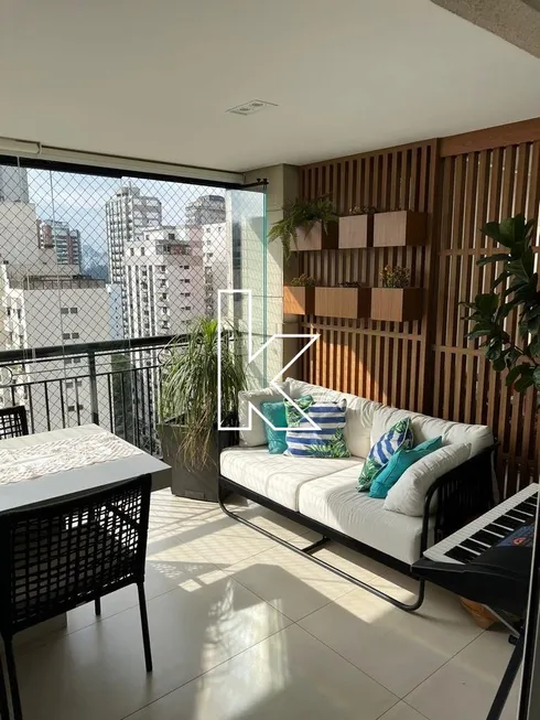 Foto 1 de Apartamento com 3 Quartos à venda, 234m² em Vila Nova Conceição, São Paulo