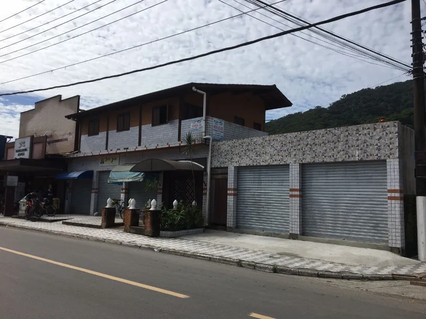 Foto 1 de Galpão/Depósito/Armazém à venda, 300m² em Boiçucanga, São Sebastião
